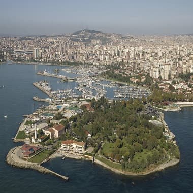 Kadıköy Belediyesi’ne “Onur Bayrağı” Ödülü