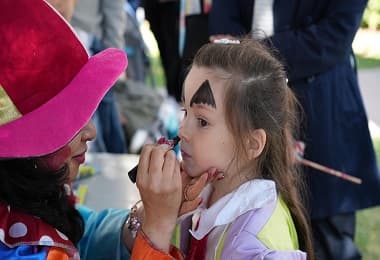 Kadıköy’de 23 Nisan Karnavalı: Dört Parkta Yüzlerce Etkinlik