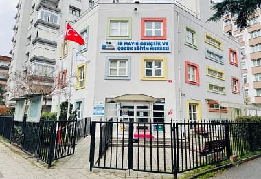 Kadıköy Belediyesi’nden Üniversiteye Hazırlık Kursu