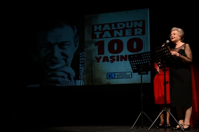 Haldun Taner 100 Yaşında Sergisi