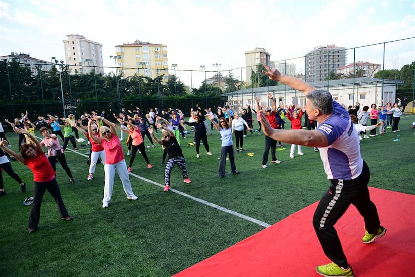 Kadıköy Parklarında Spor Zamanı