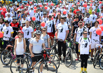 19 Mayıs Kadıköy'de Coşkuyla Kutlandı