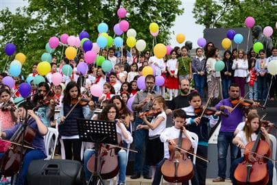  Kadıköy'de çocuklar "Barış" için şarkılar söyleyecek