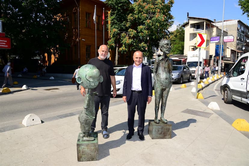 Avanak Avni ve Oğuz Aral Kadıköy’de