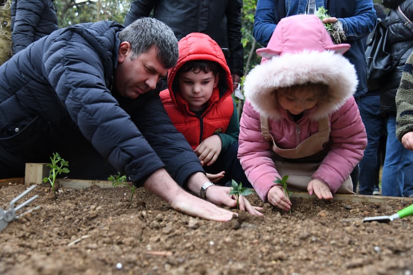 https://kadikoyapi.kadikoy.bel.tr/Documents/file/K_News/Göztepe Bostan (2)-57e249bd-1ca5-4154-94a7-1281d070932c.jpg