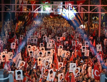 Kadıköy'de Yüzbinler Cumhuriyet için Yürüdü