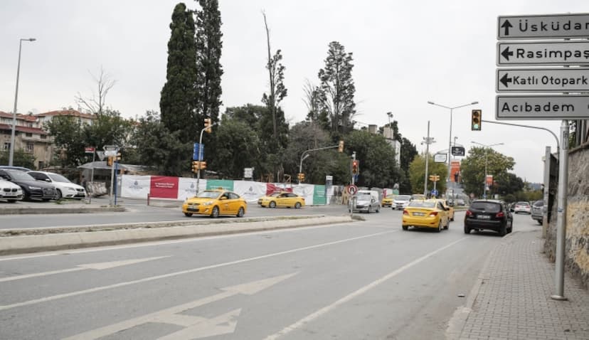 Taşköprü Caddesi Trafiğe Açıldı