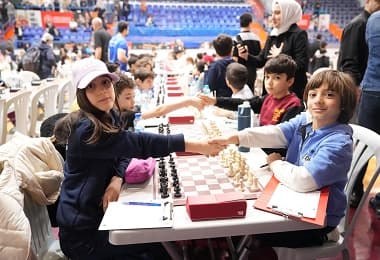 23 Nisan Satranç Turnuvası Kadıköy’de Gerçekleşti