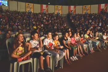 Kadıköy Çocuk Tiyatro Festivali "Çiftlikte Patırtı" Oyunuyla Sona Erdi