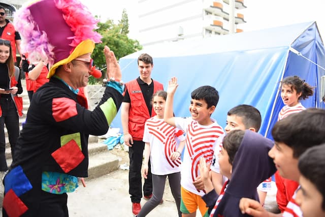 Kadıköy Ve Hatay’da 23 Nisan Coşkusu